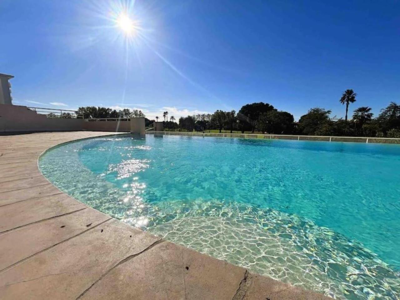 Il Gioiello : Apt 2 Pers, Clim, Piscine, Parking Antibes Eksteriør bilde